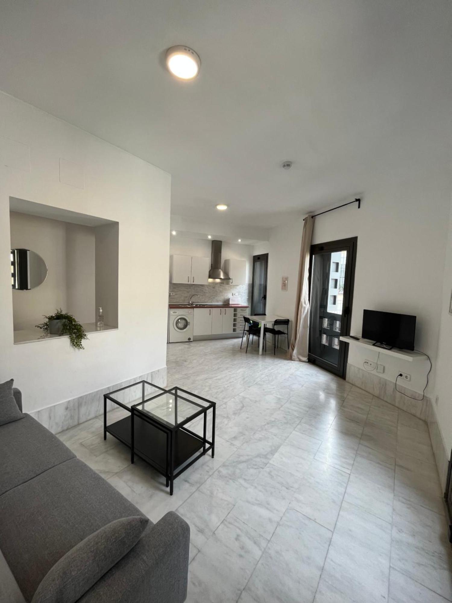 Center Sevilla Confort 7 Exterior photo